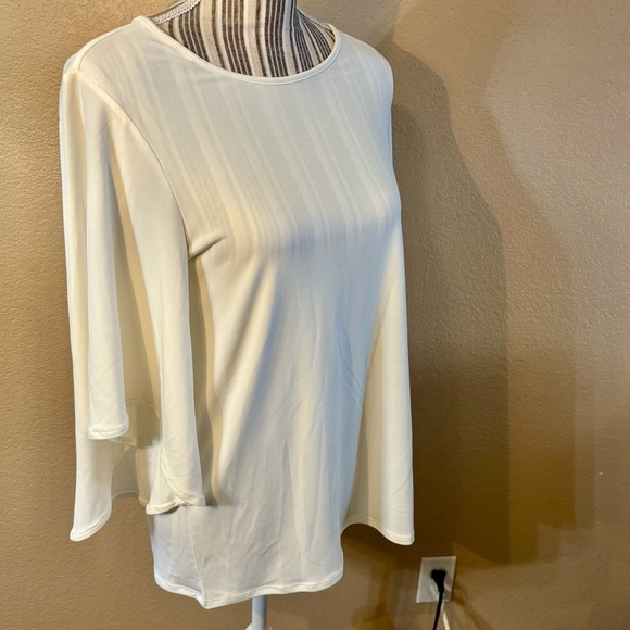 NWT Chico’s Top 0 (Small) Cream Flowy Flare Sleeve 3/4 Length Ecru Stretchy - Picture 5 of 14